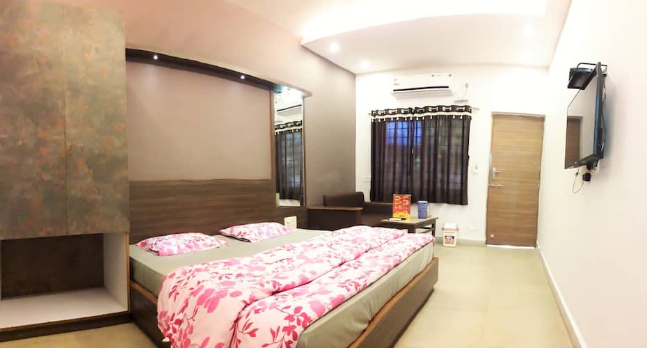 Shree Rajendra Hotel, Mount Abu 2